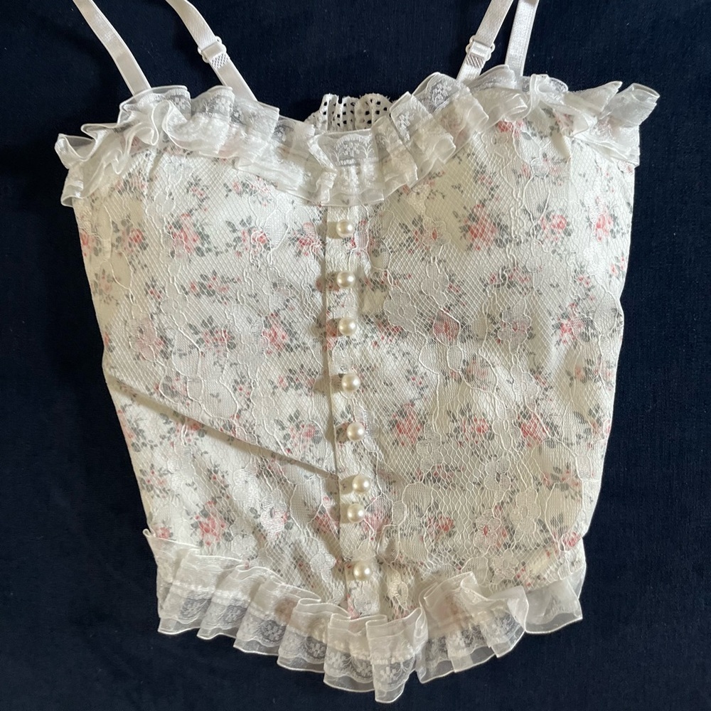 NWOT Floral Lace Ruffle Top - Cream and Pink